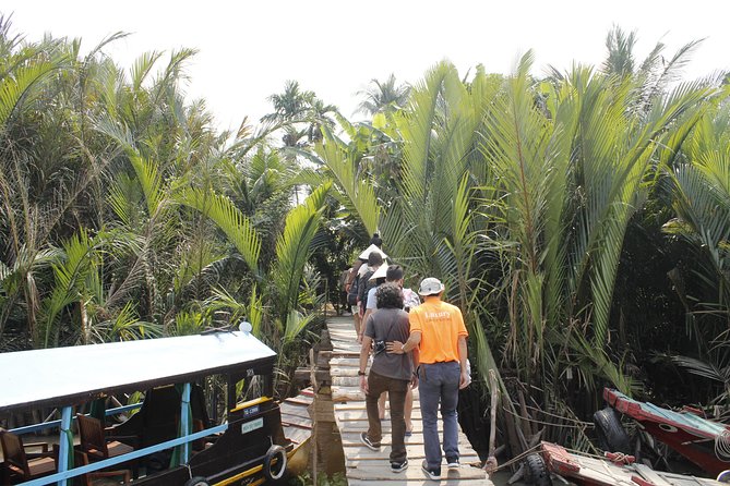 1-Day Mekong Delta Cai Rang Floating Market-Ancient House-Pancake - Lunch, Vietnamese pancake, and what the included meal really means