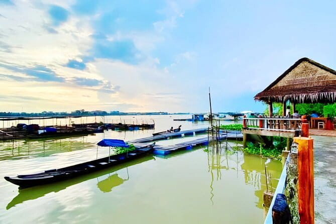 2 Day Private Mekong Delta, Riverside and Ecolodge Nature Tour - Arriving on An Binh Island: homestay check-in and a real sunset