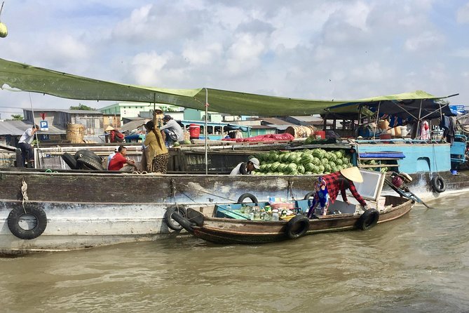 3D2N Mekong - Floating Market - Chau Doc - Boat To Phnom Penh - Small canal rowing and fruit breaks: the quieter side of the delta