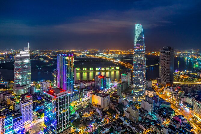 Bitexco Financial Tower: Saigon Skydeck General Admission Ticket - Sunset and photo rules: glass, reflections, and a smart one-hour plan