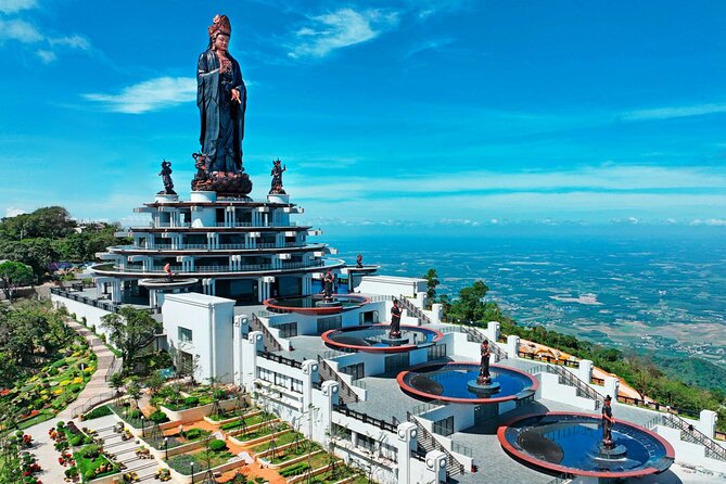 Black Virgin Peak, Cu Chi Tunnels & Cao Dai Temple - Private Tour - Cao Đài Temple in Tây Ninh: colorful worship and a respectful pause
