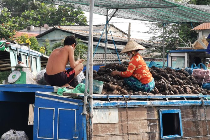 Cai Be Village - One-Day Mekong Delta Adventure - Sampan Cruising Through Shady Channels: The 30-Minute Reality Check