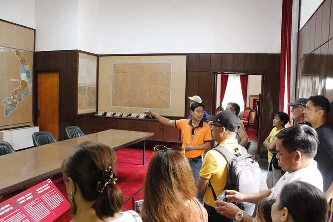 Cu Chi Tunnels - Tapioca & City Tour (6 Major Attractions) 1 day - Jade Emperor Pagoda: a calmer pause in the middle of the pace