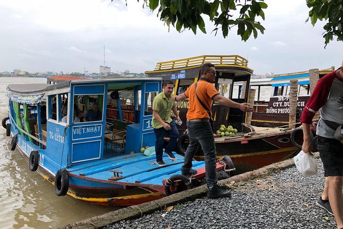 CuChi Tunnels&Mekong Delta-Boat,TukTuk,Coconut Village SmallGroup - Lunch and the snack rhythm: what makes the day feel doable