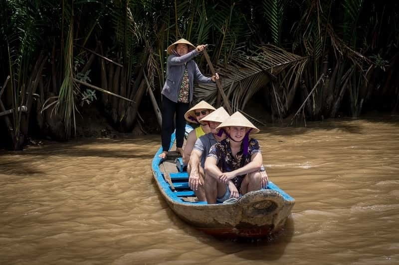 Essential Mekong Delta: Highlight Tour from Ho Chi Minh City - Tan Thạch by hand-rowed sampan: The coconut-canal experience that feels truly different