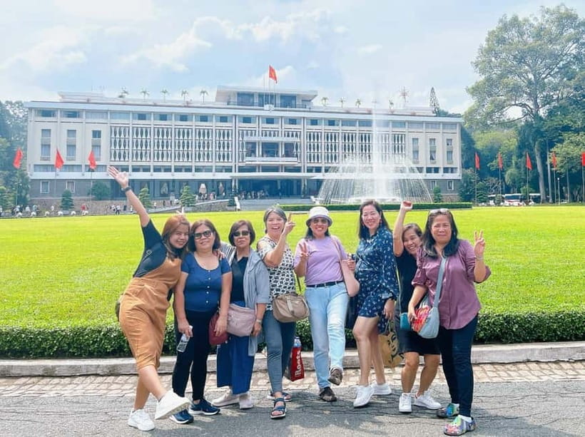 Free E-Sim War Remnants Museum & Independence Palace Tour - How the guides turn the day from sights into understanding