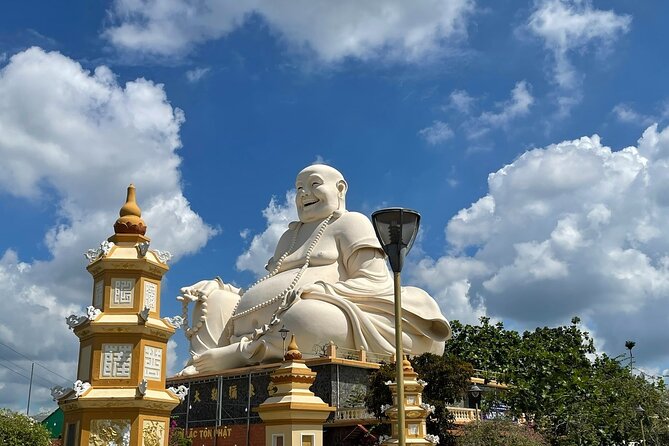 Full-Day Tour in Mekong Delta with Pick Up in Central District 1 - Con Lan honey bee farm and honey tea: tasty, but take the pace