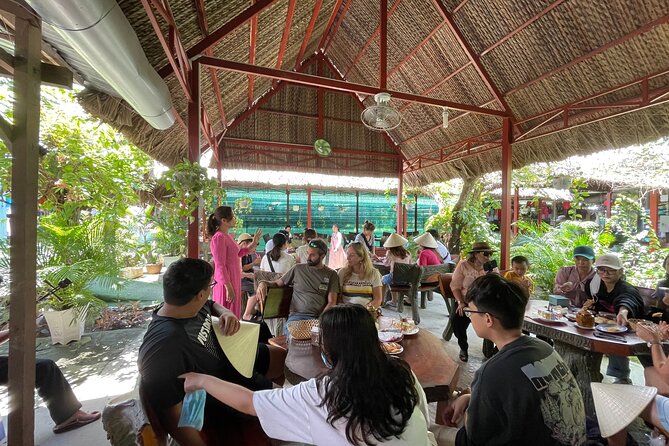 Full-Day Tour in Mekong Delta with Pick Up in Central District 1 - Vinh Trang Temple: a calming finish after the farm and boats