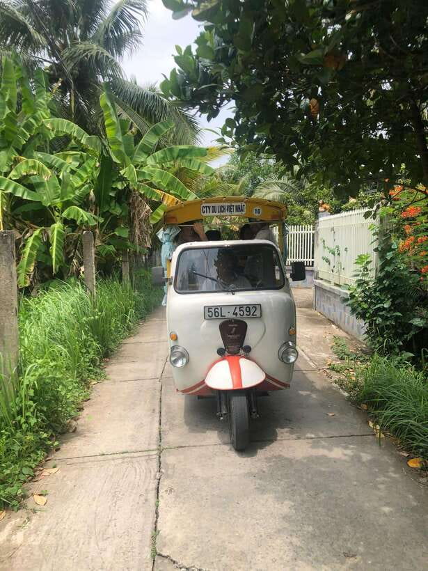 HCM: Mekong Delta Islands Boat & Tuk-Tuk Tour with Tastings - Bee farm and honey tea: a small stop with real meaning