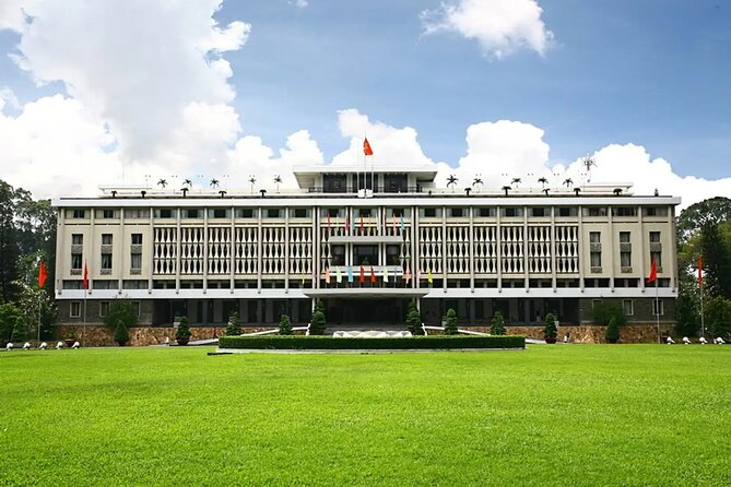 Ho Chi Minh City & Cu Chi Tunnels Full Day Tour - A 10-hour hit of Saigon landmarks and Cu Chi Tunnels