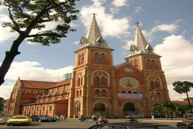 Ho Chi Minh City Half-Day Private Tour - Saigon Central Post Office: French-Era Grandeur Plus Real-Life Use
