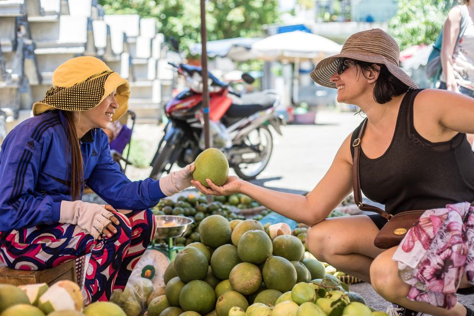 Ho Chi Minh City: Mekong Delta Full-Day Speedboat Tour - Thủ Thừa District walking and wine tasting: a short break from pure sightseeing
