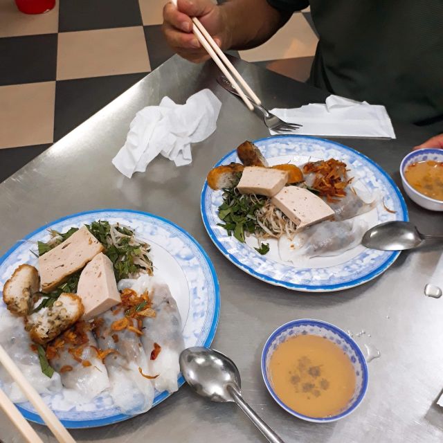 Ho Chi Minh City: Street Food Walking Tour with 12 Tastings - Who this tour suits best (and who should reconsider)