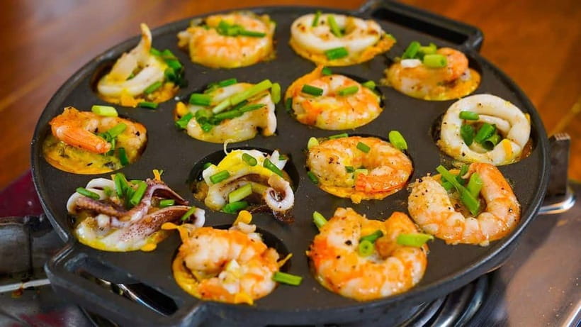 Ho Chi Minh City: Super Niche Walking Street Food Tour - Pickup in Districts 1, 3, and 4, then a 2.5 km walk you can actually handle
