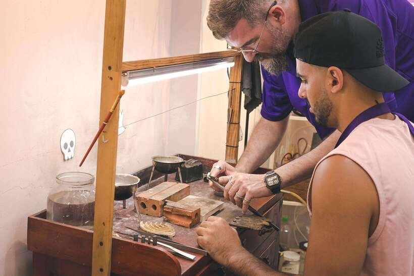Ho Chi Minh City Vietnam: Silver Jewelry Making Workshop - Timing, group size, and what to wear for metalwork