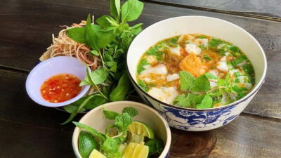 Ho Chi Minh City: Walking Food Tour with 13 Tastings - Price and value: what $27 really buys you in Saigon