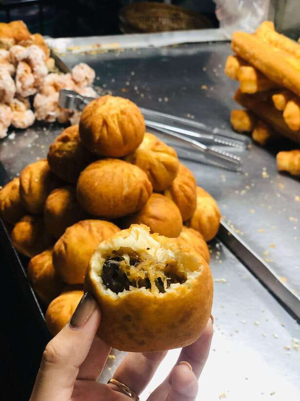 Ho Chi Minh City: Walking Food Tour with 13 Tastings - Dietary needs and spicy realities: where the guide earns their tip