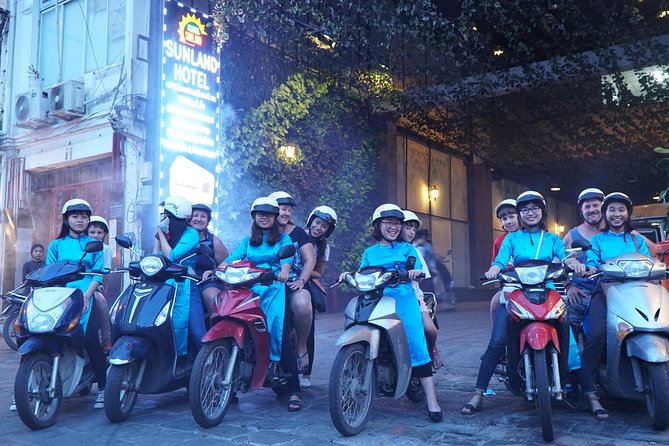 Ho Chi Minh Night Tour by Motorbikes with Female Rider | KissTour - Nguyễn Thiện Thuật Apartment Buildings: A 20-Minute Snapshot of Daily Life