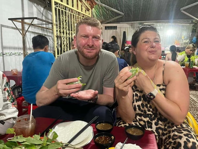 Ho Chi Minh: Street Food & Sightseeing Tour with Local Guide - What you’re really buying for $20: value that adds up