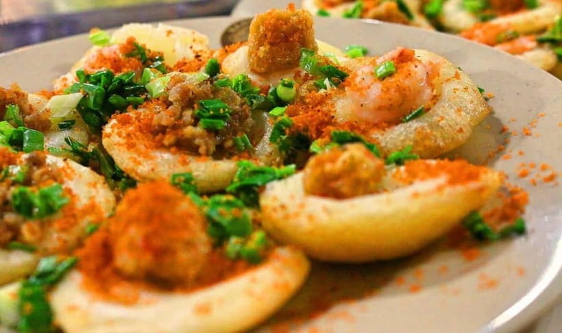 Ho Chi Minh: Street Food & Sightseeing Tour with Local Guide - Guide energy: why the people make the route feel easier