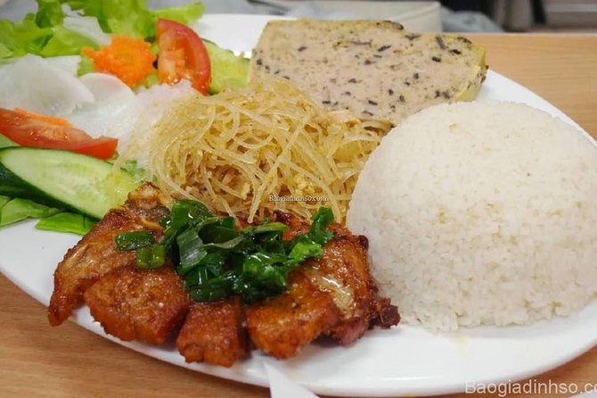 Ho Chi Minh Street Food Tour By Motorbike (Unique & Authentic) - What to expect from the guides (and what you can ask them)