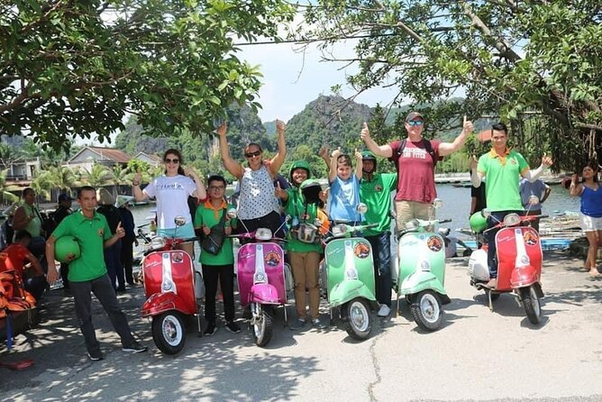 Ho Chi Minh Vespa City Tour 4,5 hours - Stop 1: Saigon Opera House for quick context fast