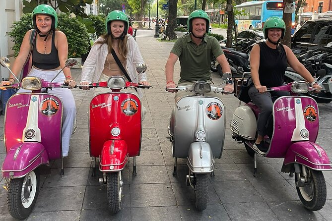 Ho Chi Minh Vespa City Tour 4,5 hours - Stop 3: Independence Palace with outside views and history talk