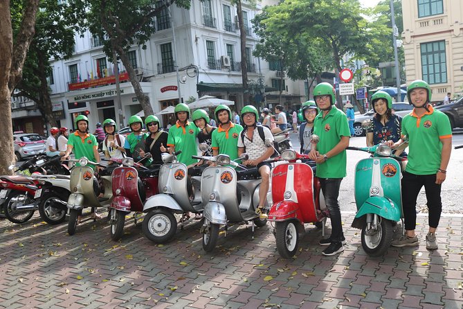 Ho Chi Minh Vespa City Tour 4,5 hours - Off-the-beaten detours: Thich Quang Duc Monument and alley learning