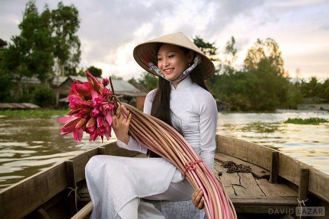 Mekong Delta Tour with Kayaking, Cycling and Cooking - Family Garden and the bike through orchards and rice fields