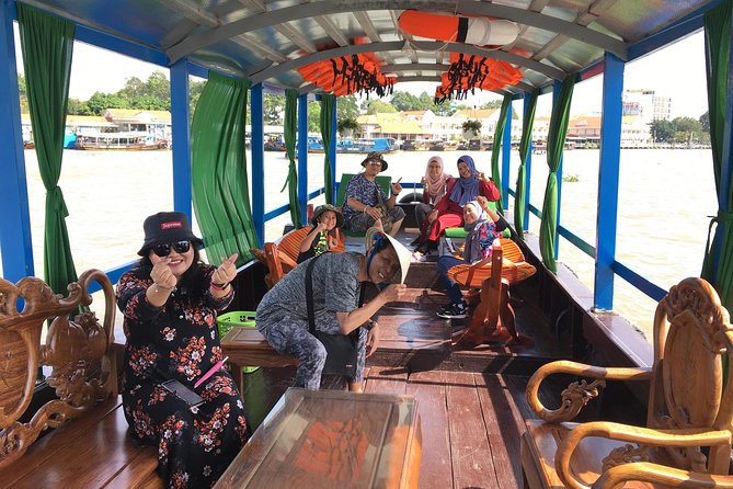 Private Cu Chi Tunnels and Mekong Delta: Full-Day Guided Tour - My Tho and the Upper Mekong: boats, canals, and everyday farming life