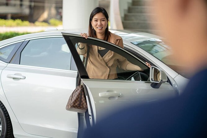 Private Departure Transfer: Ho Chi Minh City Hotels to Tan Son Nhat Airport - What Could Go Wrong (And How to Protect Yourself)