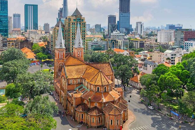 Private Ho Chi Minh City Tour Private Full day Guided Tour - Binh Tay market and lunch: souvenirs plus a real meal