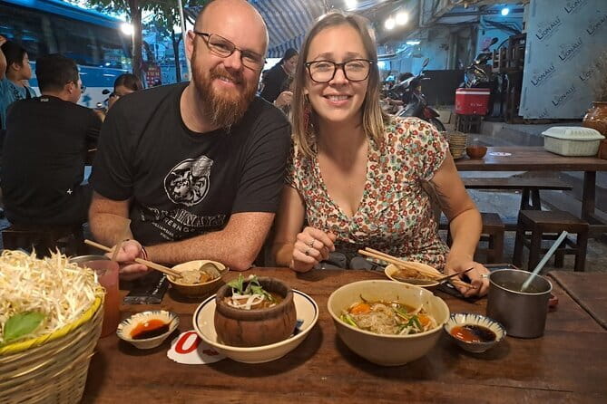 Private Jeep Street Food Tour and Night Roof Top Bar - Stop 1: Cơm Tấm 44 and the Why Behind Broken Rice