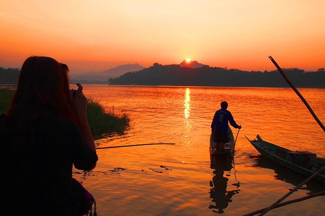 PRIVATE Luxury Sunset Mekong Afternoon trip from HCM city - The bee farm, honey tea, and quiet rowing on smaller waterways