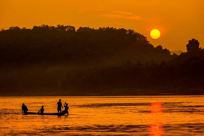 PRIVATE Luxury Sunset Mekong Afternoon trip from HCM city - The timing that shapes your day (and your comfort)