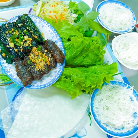 Private Street Food Evening Walking Tour in Ho Chi Minh City - How the guide keeps it safe, clean, and comfortable