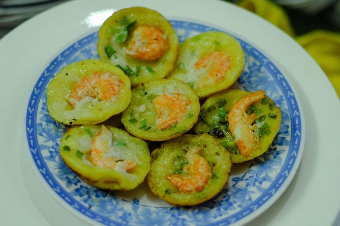 Private Street Food Motorbike Tour in Ho Chi Minh City - Stop 3: District 5 Coconut Ice Cream or Coconut Jelly