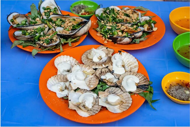 Saigon After Dark With Seafood, Beer & Live Music Bar - The real point of a motorbike food tour at 6:00 pm