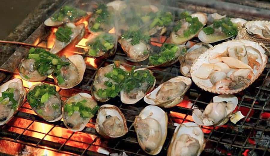 Saigon: Private Backstreets Walking Food Tour - Chuối Nướng: the coconut milk grilled plantain sweet start