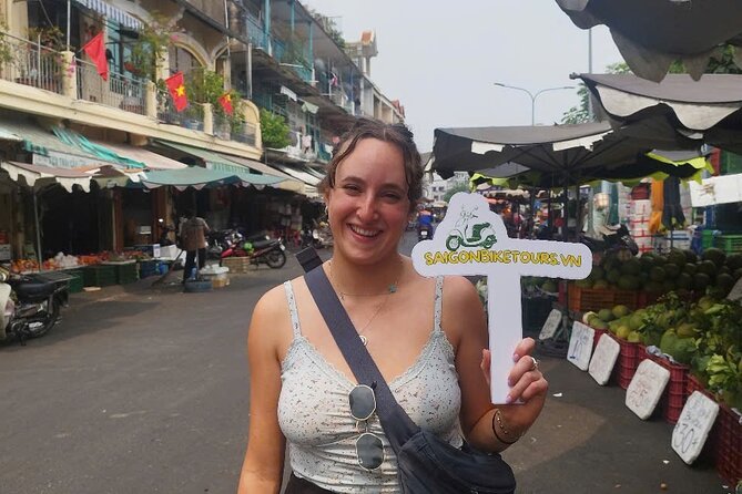 Saigon Sight & Food Tour By Night (Private Tour) - The little stuff: rain, photos, and why pacing matters
