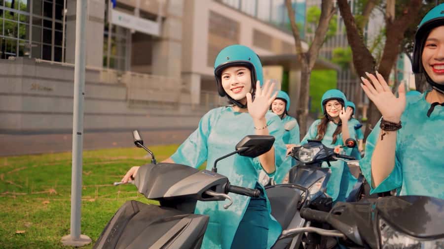 Saigon: Street Food Tasting & Sightseeing Tour by Motorbike - Price and Value: What $27 Buys in Real Food, Not Just Sightseeing