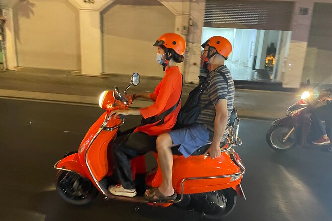 Saigon Vespa By Night Street Food With Female Riders Ao Dai - Why a Vespa-and-food circuit makes sense in Saigon
