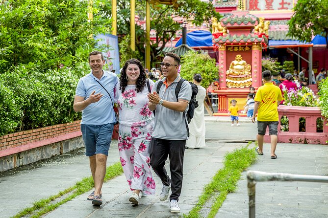 Small-group Saigon City Tour: 4-Hour Must-see Iconic Landmarks - Ben Thanh Market: Local Life, Shopping, and Fast Culture Glimpses