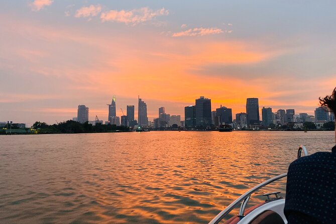 VIP Tour in Saigon: Romantic Sunset Cocktail by SpeedBoat - Price and value: is $230 per person worth it?