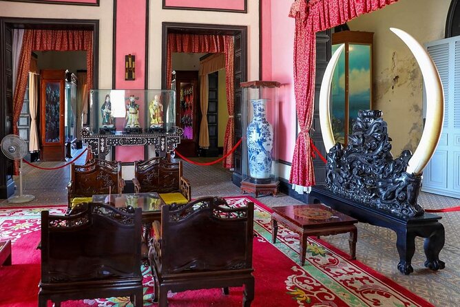 Vung Tau Full-Day Tour with Beach, Christ Statue & White Palace - Nghinh Phong Cape and the Gate of Heaven Photo Spot